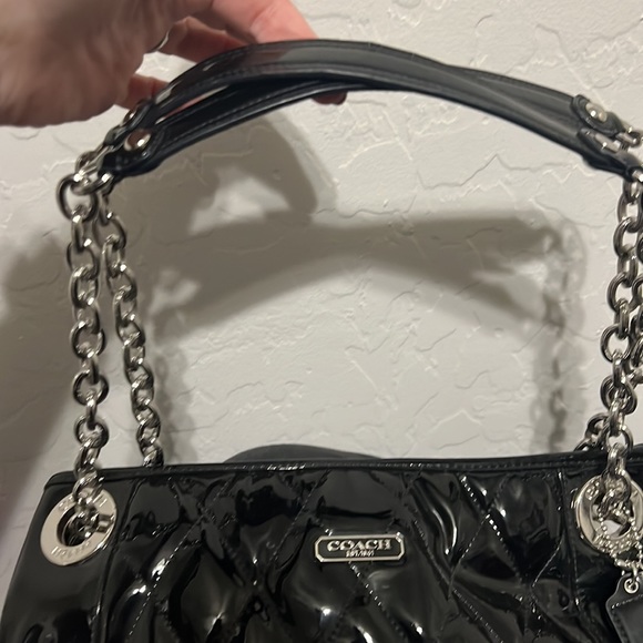 PATENT LEATHER COACH BAG - Picture 3 of 5